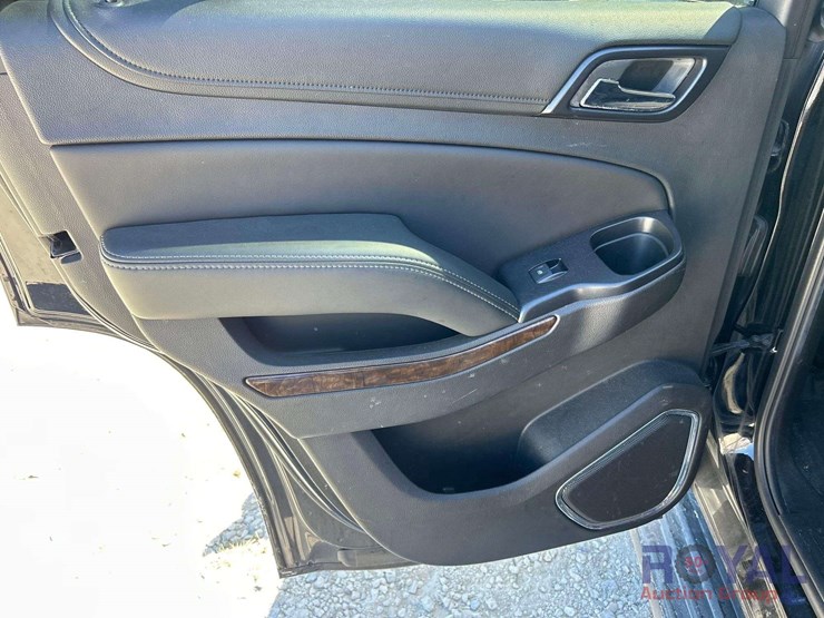 2018-chevrolet-tahoe-image-22