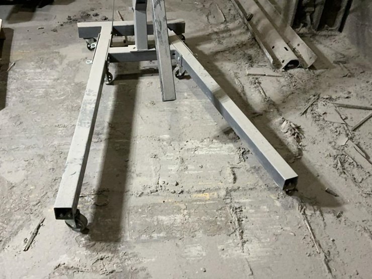 #170-•-pittsburgh-heavy-duty-2-ton-folding-engine-crane-image-9