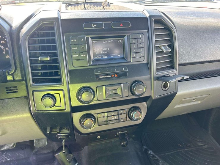 2017-ford-f150-image-19