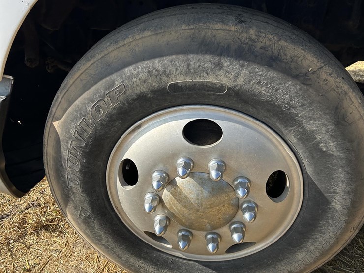 1995-freightliner-fld112-image-11