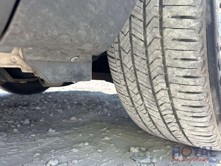 2018-ford-explorer-image-24