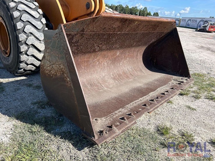 2016-case-821f-image-13