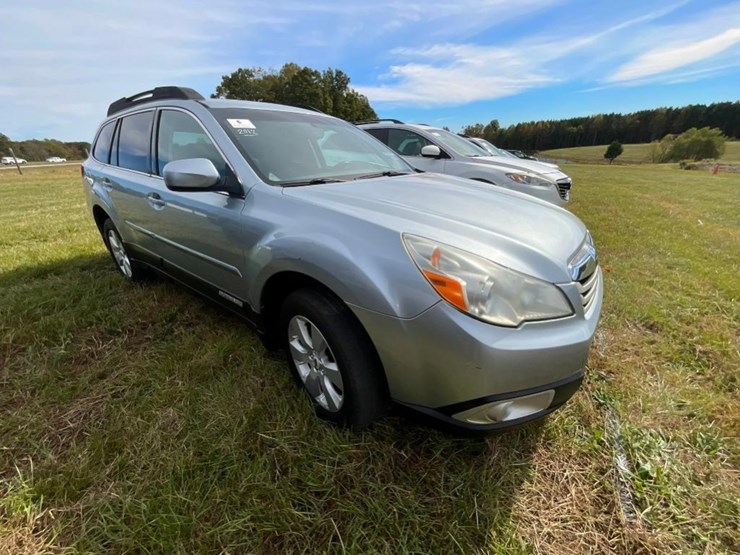 2012-subaru-outback-(at,-awd,-2.5l,-miles-image-1