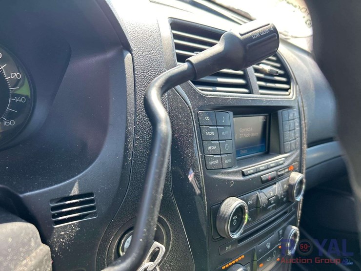 2017-ford-explorer-image-17