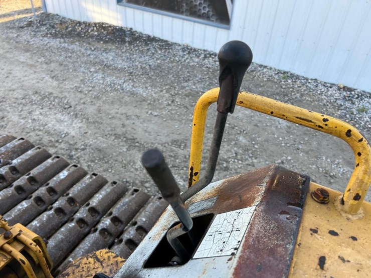 komatsu-d21p-image-28