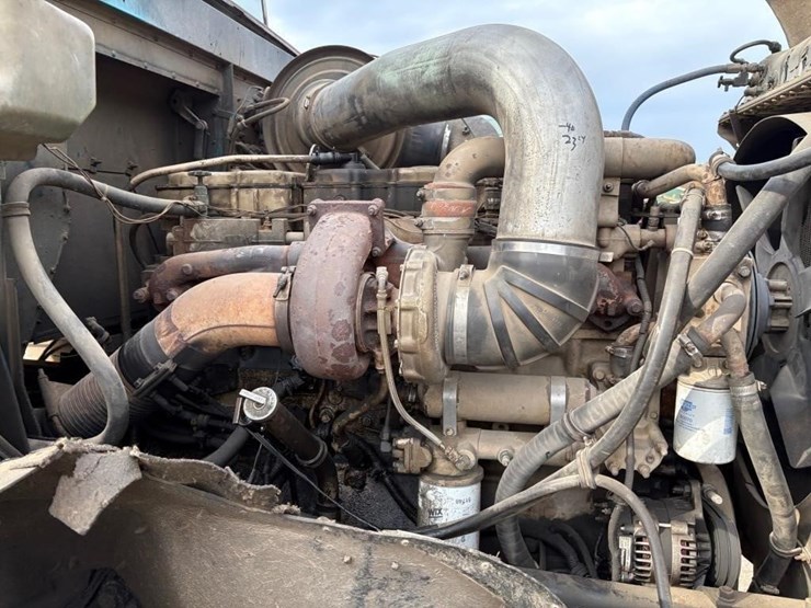 1989-international-9300-image-23