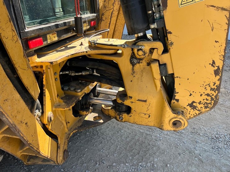 caterpillar-430e-image-16