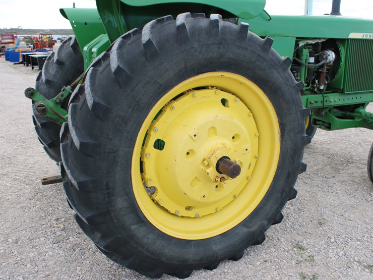 john-deere-4520-image-58