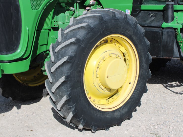 john-deere-8320-image-14