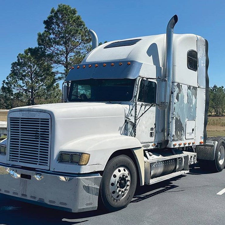 1999 FREIGHTLINER FLD12064SD