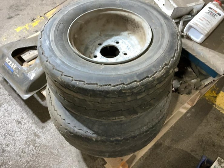 #165-•-trailer-hitch,-tires,-and-assorted-parts-image-20