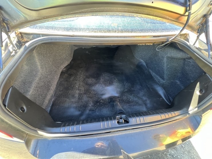 2012-chevrolet-impala-sedan-image-19