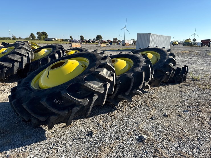 #28363-•-lot-of-(4)-unused-firestone-520/85r42r2-tires-image-3