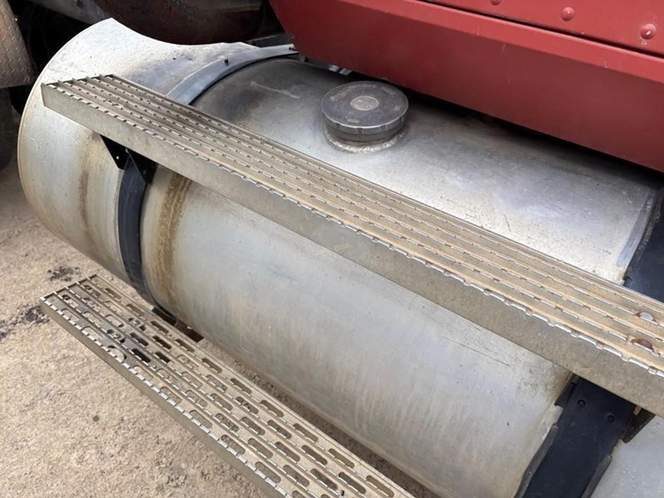 1989-international-9300-image-5