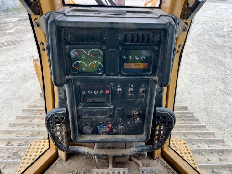 caterpillar-d5n-xl-image-31