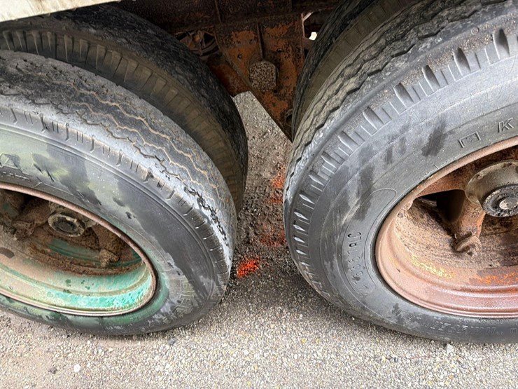 fruehauf-trailer-image-5