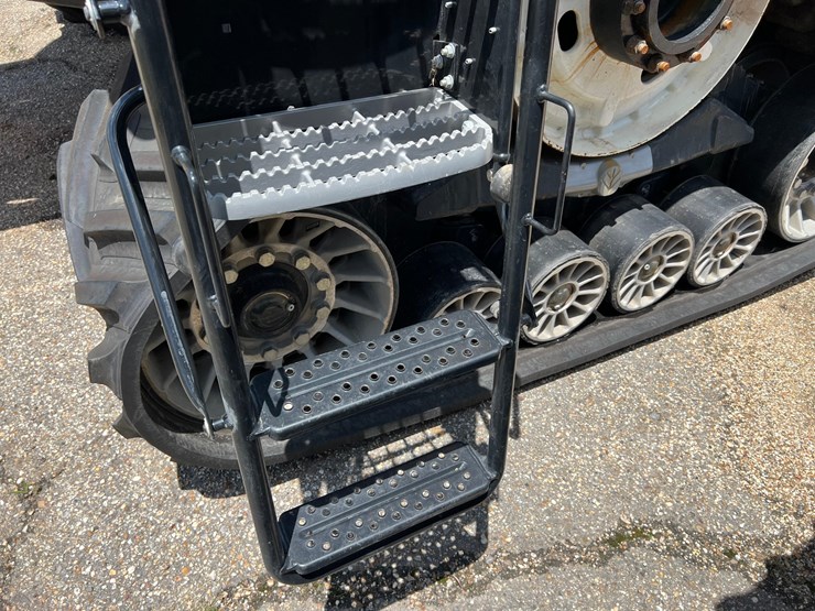 2023-new-holland-cr10.90-image-15