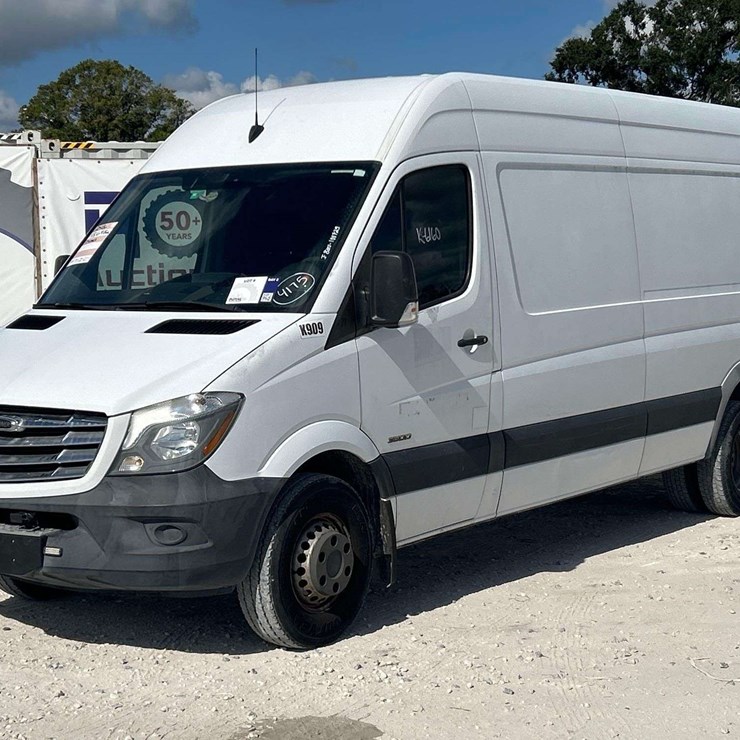 2015 FREIGHTLINER SPRINTER 3500