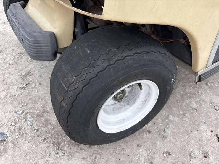 2007-club-car-cart-image-12