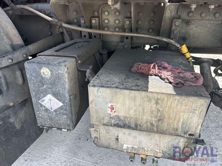 2016-autocar-xpeditor-image-10