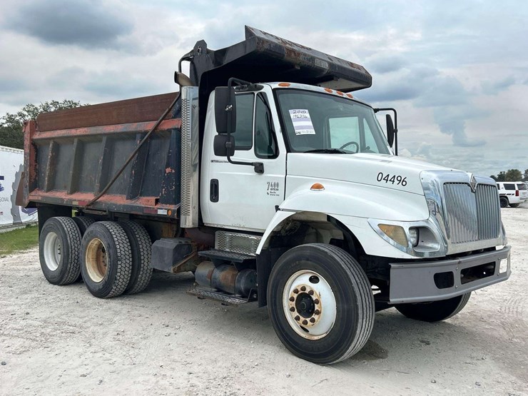 2003-international-7400-image-2