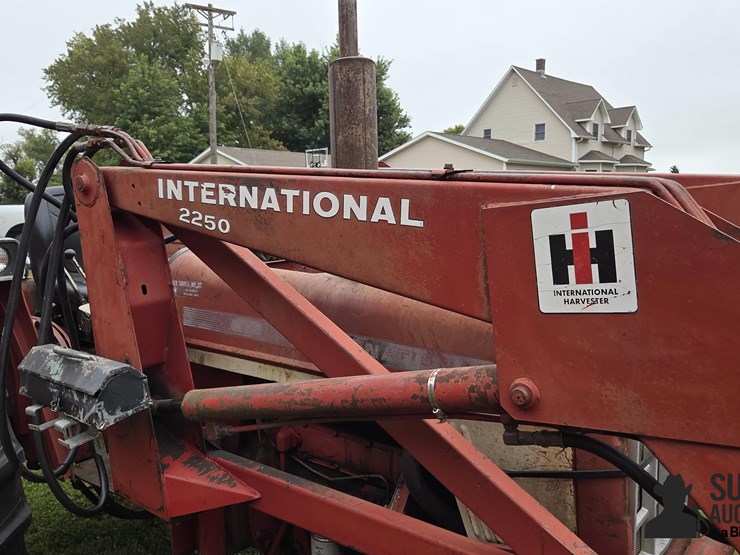 1976-international-574-image-16