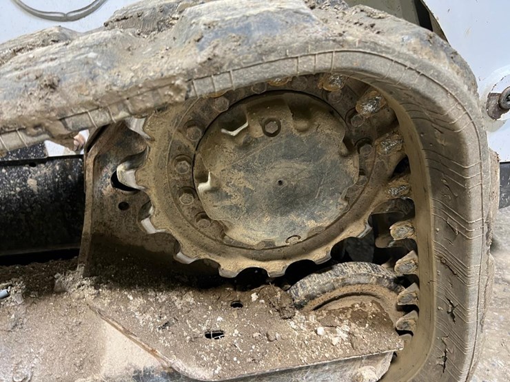 2019-bobcat-t650-image-14