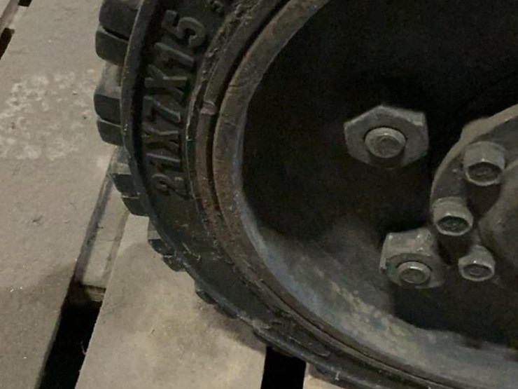 #163-•-forklift-drive-and-steer-wheels-image-13