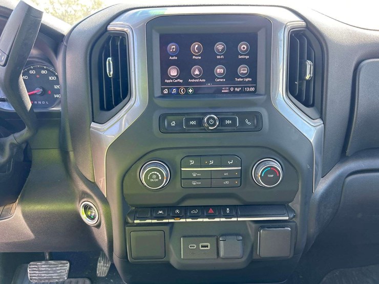 2022-chevrolet-silverado-image-15