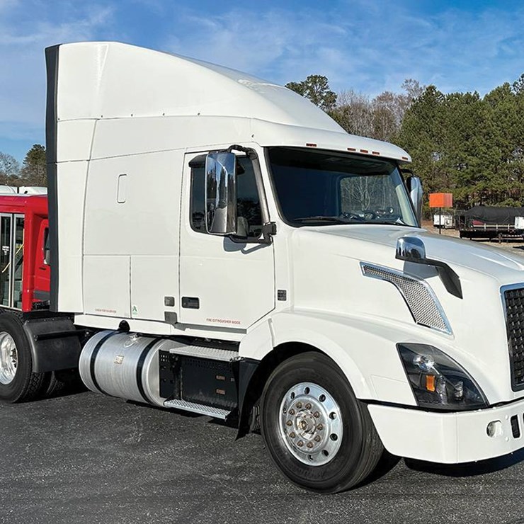 2018 VOLVO VNL 630