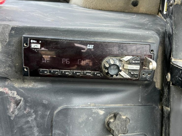 caterpillar-259d-image-29