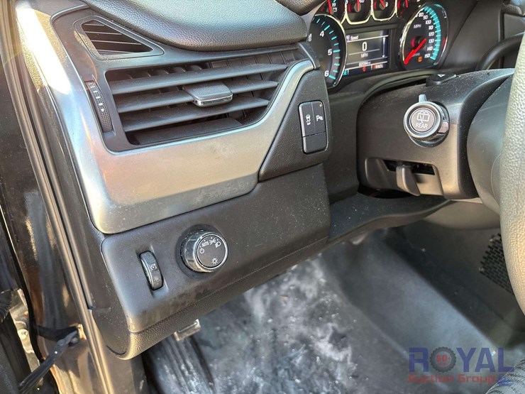 2018-chevrolet-tahoe-image-14