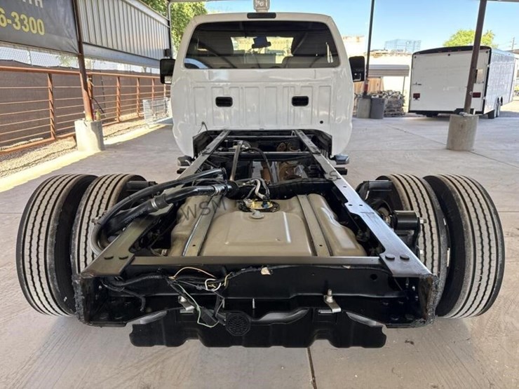 2016-ford-f550-image-6