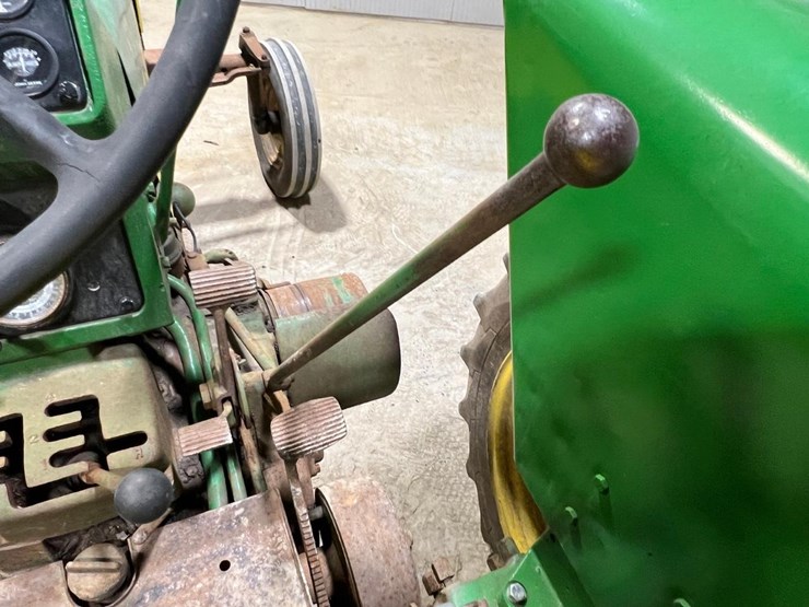 john-deere-530-image-25