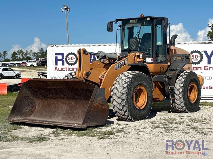 2016-case-821f-image-1