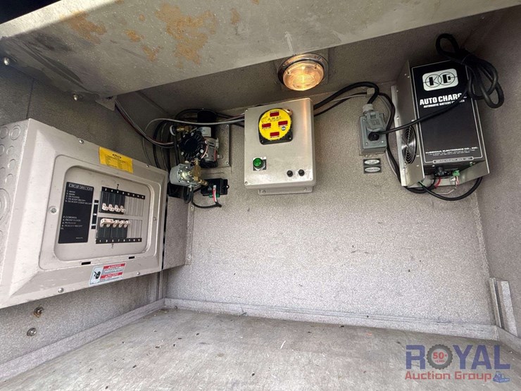 2004-pierce-enforcer-image-30