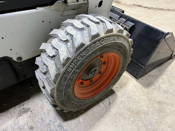 2017-bobcat-s770-image-16