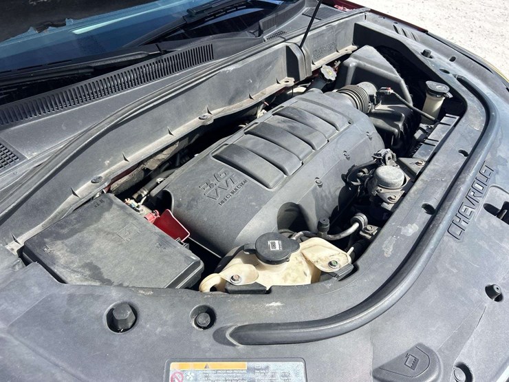 2012-chevrolet-traverse-image-8