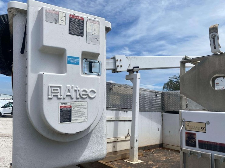 2012-altec-at200a-image-27