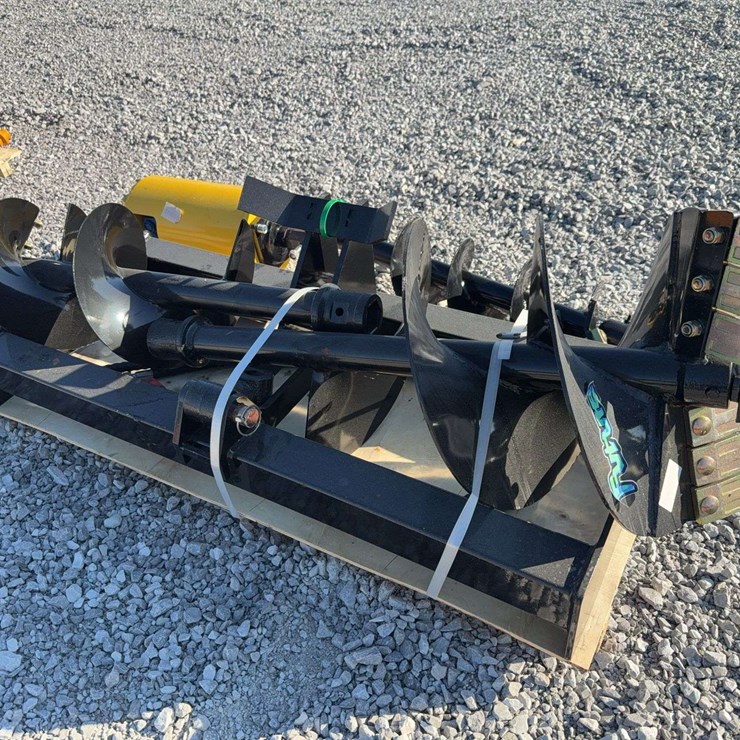 Future Skid Steer Auger w/ 8 - 12 & 16 in Bits