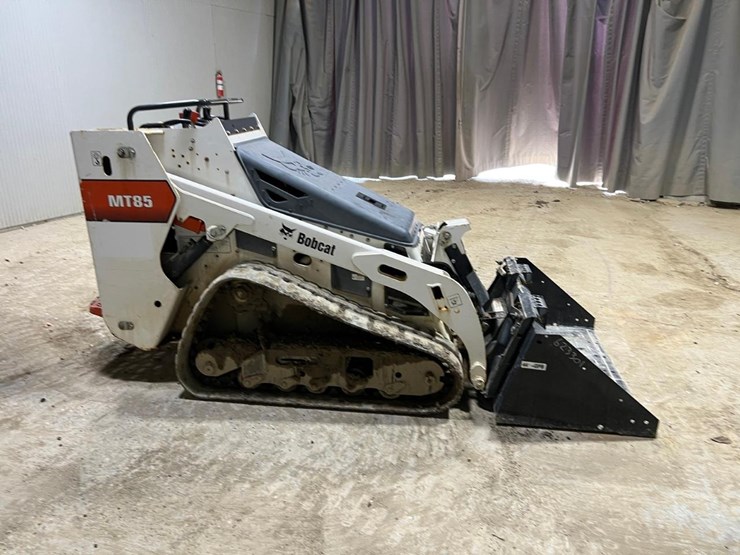 2018-bobcat-mt85-image-6