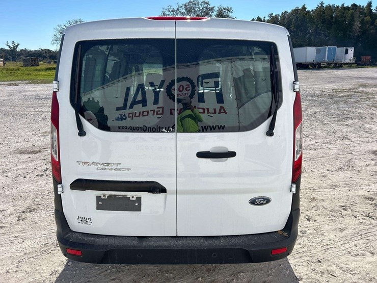 2019-ford-transit-connect-image-25