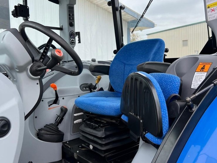 2017-new-holland-t4.75-image-22
