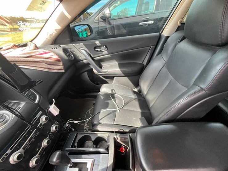 2014-nissan-maxima-**salvage-title**-image-15