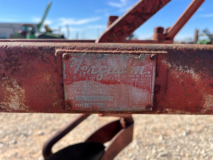 #t15172-•-ferguson-plow-image-4