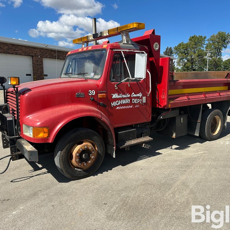 2001 INTERNATIONAL 2001