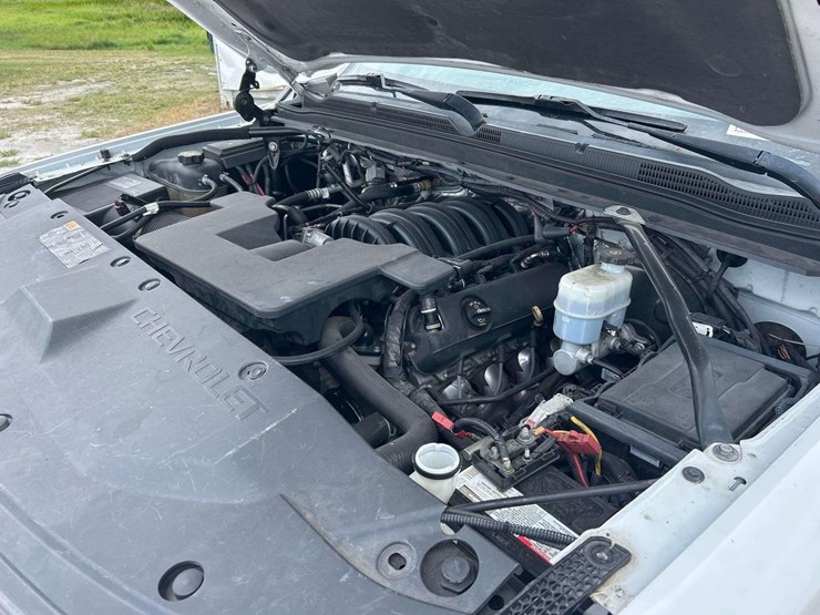 2016-chevrolet-tahoe-image-7