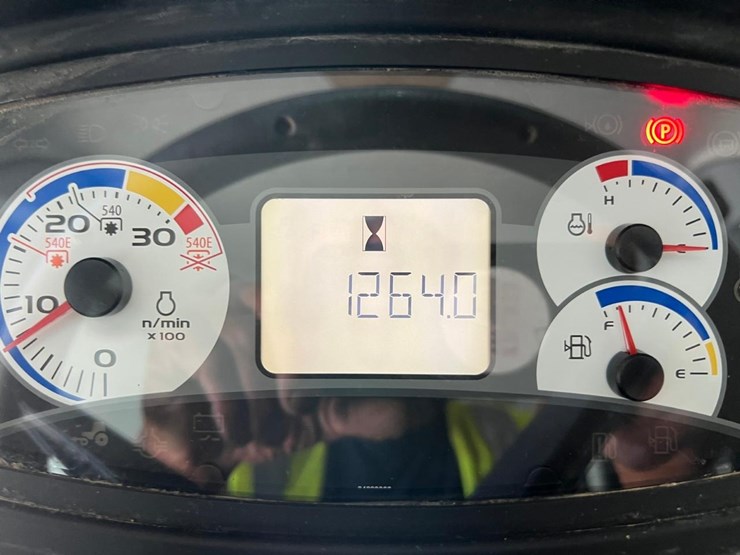 new-holland-t4.75-image-19