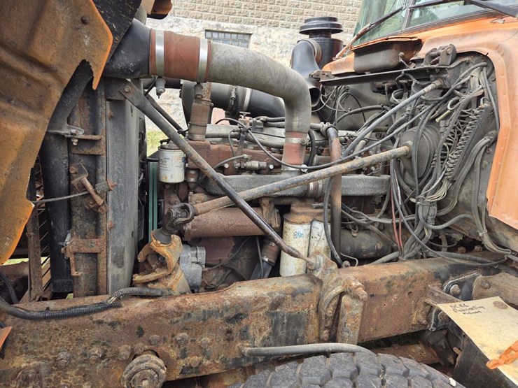 1989-mack-rd690s-image-55