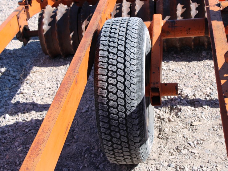 #2068-•-#2068--bearcat-seed-bed-maker-/-roller-packer-12-ft-image-17